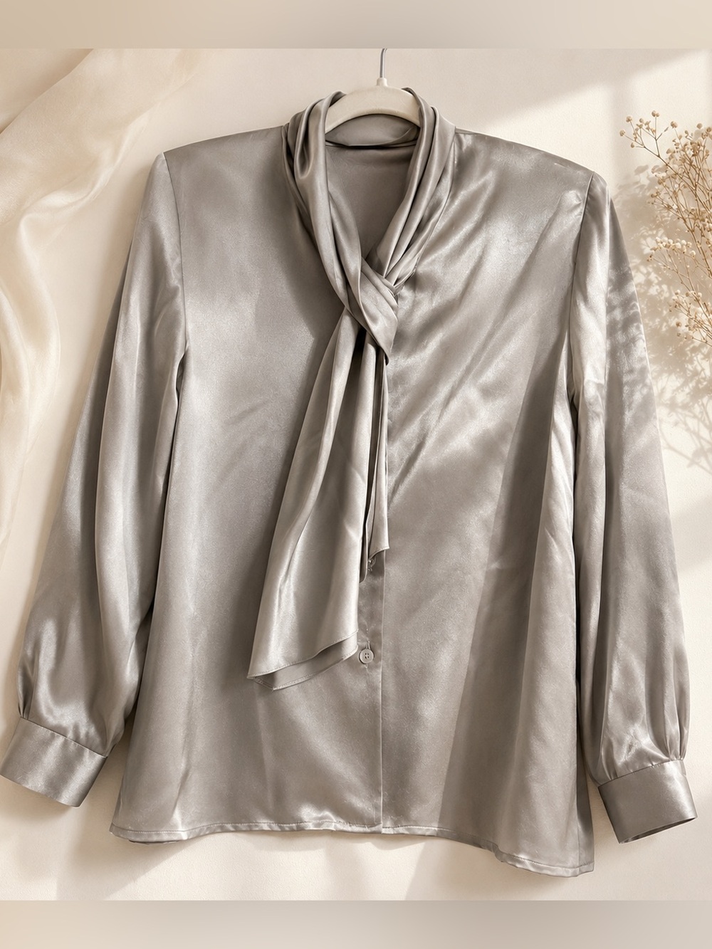 Vintage 100% Silk Blouse with neck tie silver grey taupe size 6